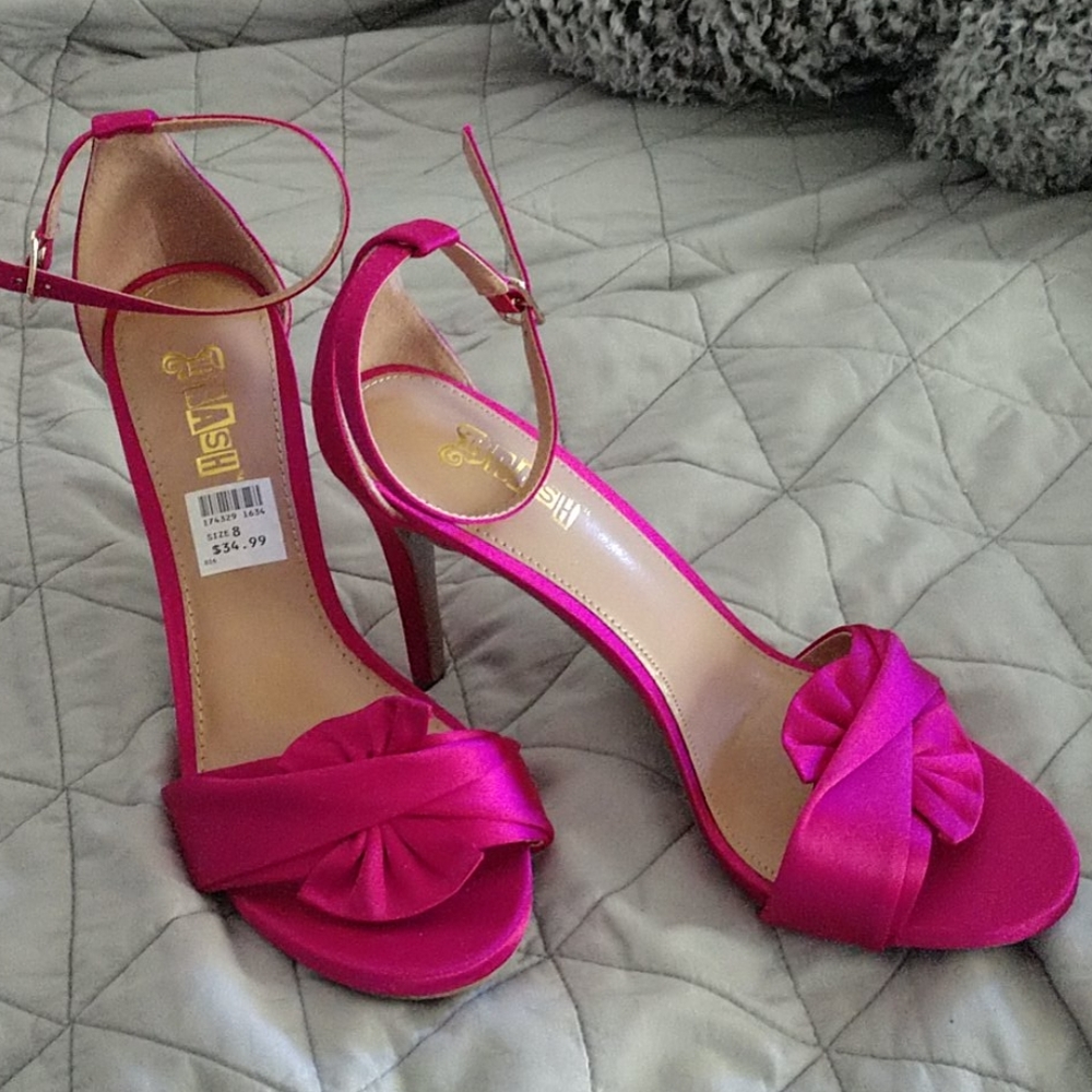 Too big for me. Brand new and ready to be shipped